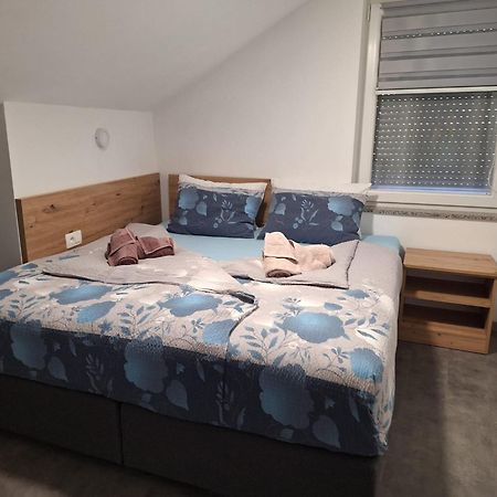 Apartmani Venecia Prozor Kültér fotó