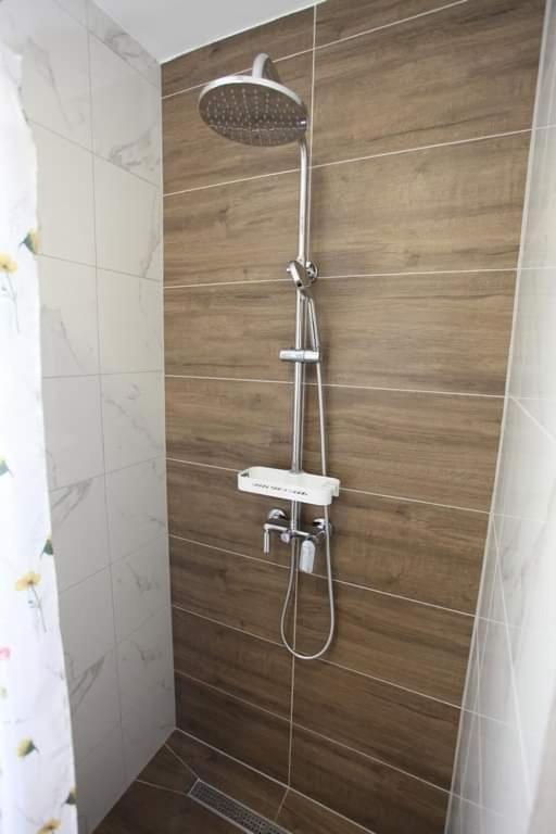Apartmani Venecia Prozor Kültér fotó