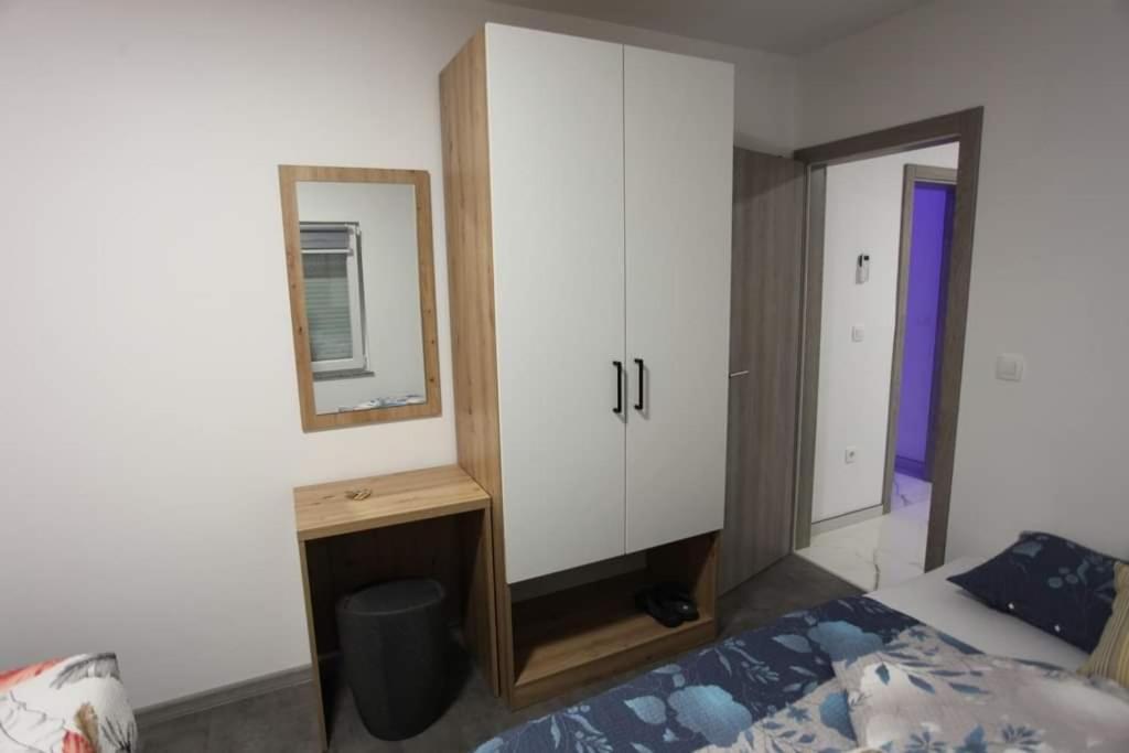Apartmani Venecia Prozor Kültér fotó