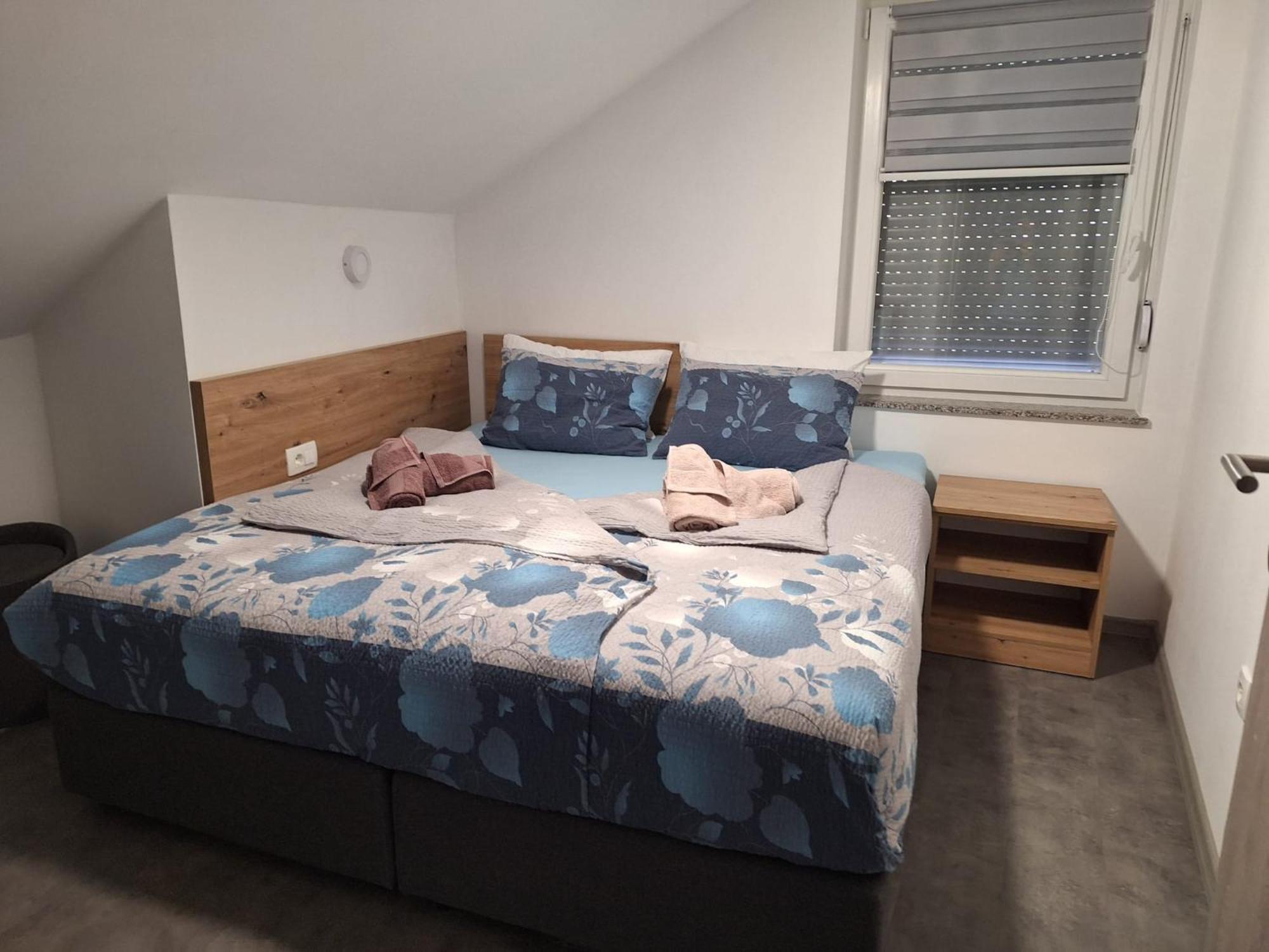 Apartmani Venecia Prozor Kültér fotó