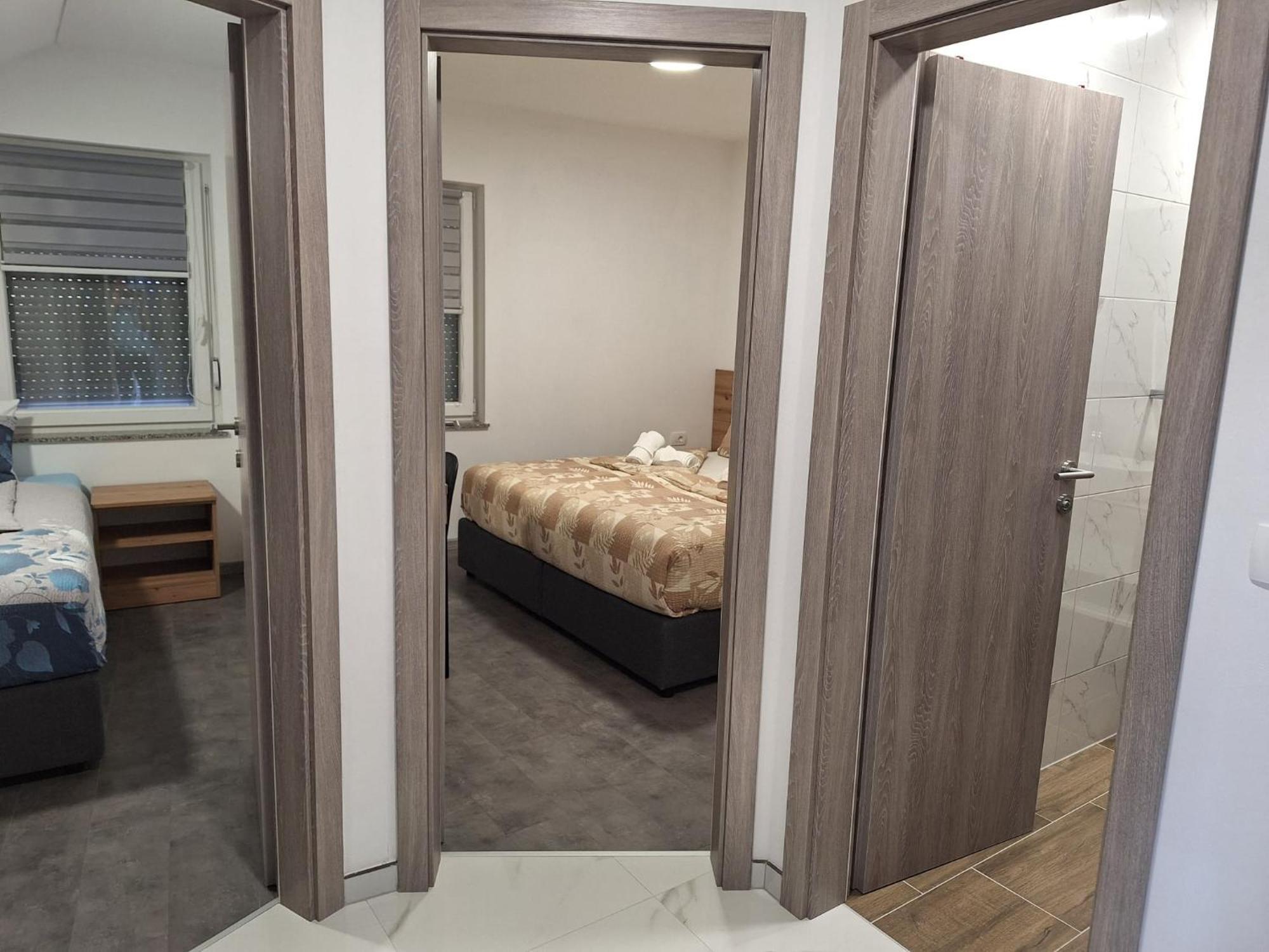 Apartmani Venecia Prozor Kültér fotó